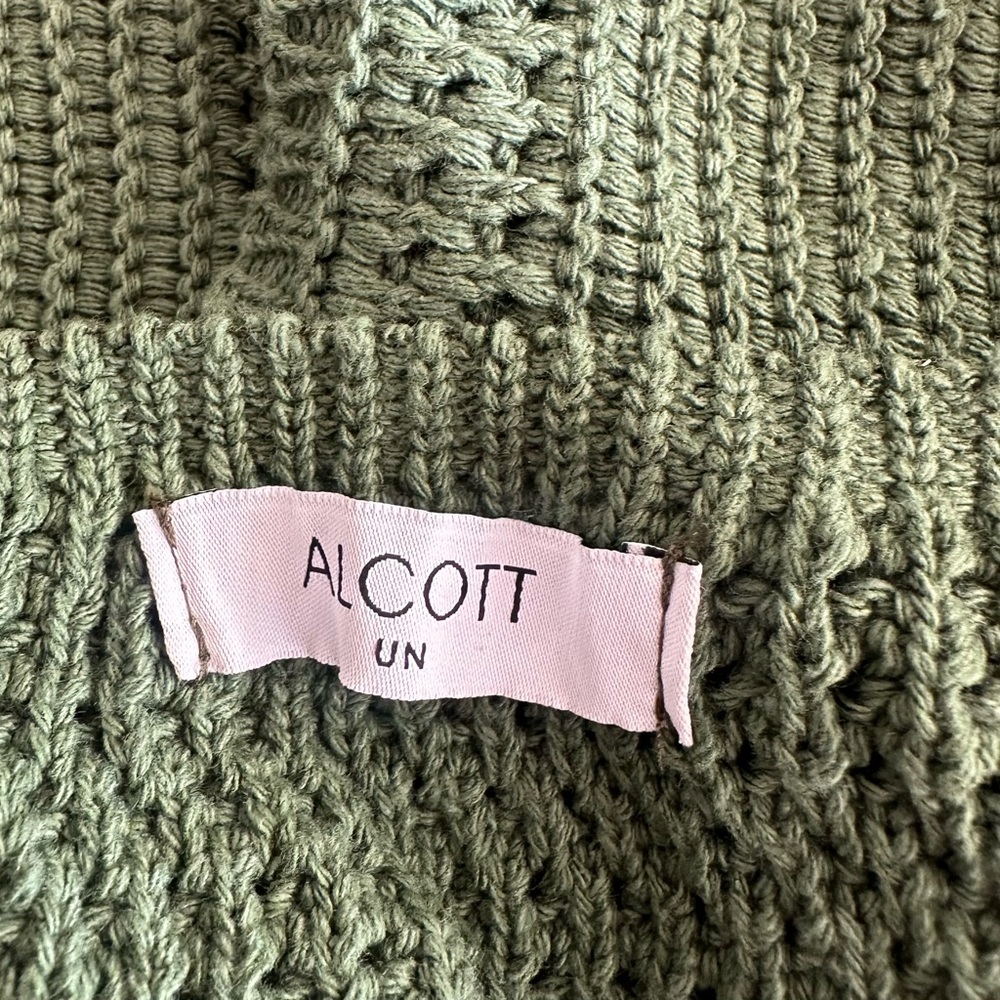 Alcott Green Cropped Crochet V-Neck Top - size UN/M - Picture 6 of 8